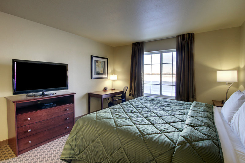 Single King Whirlpool Suite