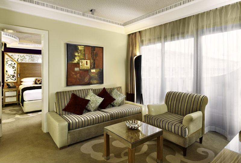 Club InterContinental Signature One Bedroom Suite