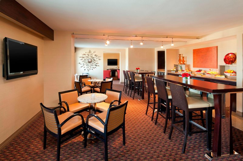 Club Lounge
