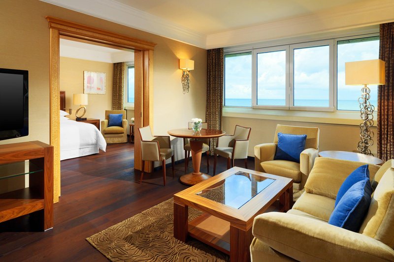 Diplomatic Suite