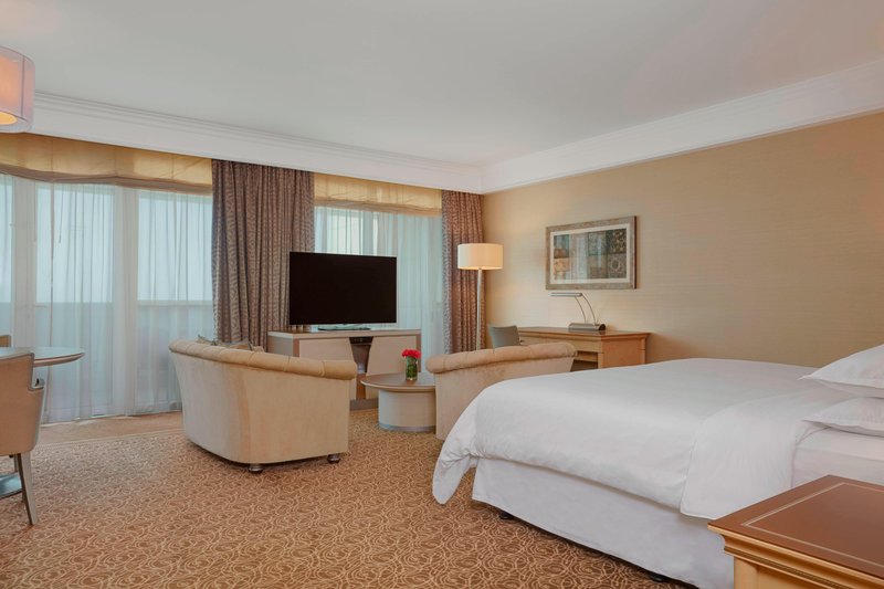 King Executive Suite