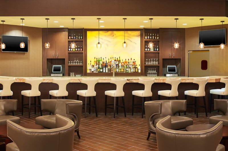 Entre Bar & Restaurant