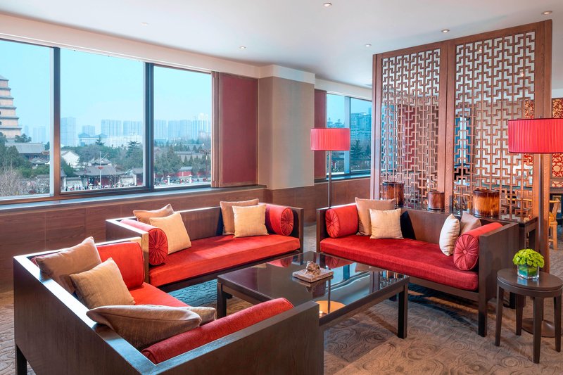 President Suite - Living Room