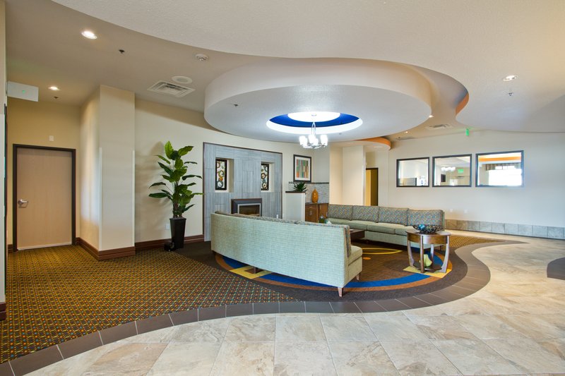 Holiday Inn Express & Suites Denver East Aurora Denver Airport
