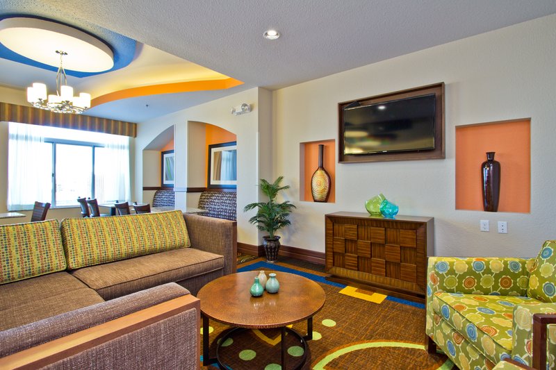 Great Room at Holiday Inn Express & Suites Open 24 Hours
