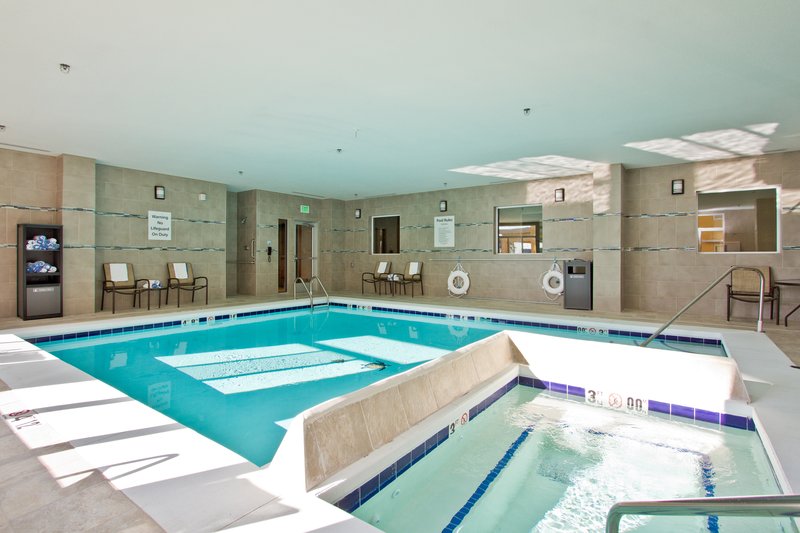 Lovely Indoor Heated Pool & Hot Tub Open from 5:30 AM to 10:30 PM