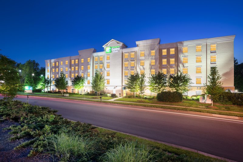 We're waiting to welcome you to a great stay in Huntersville.