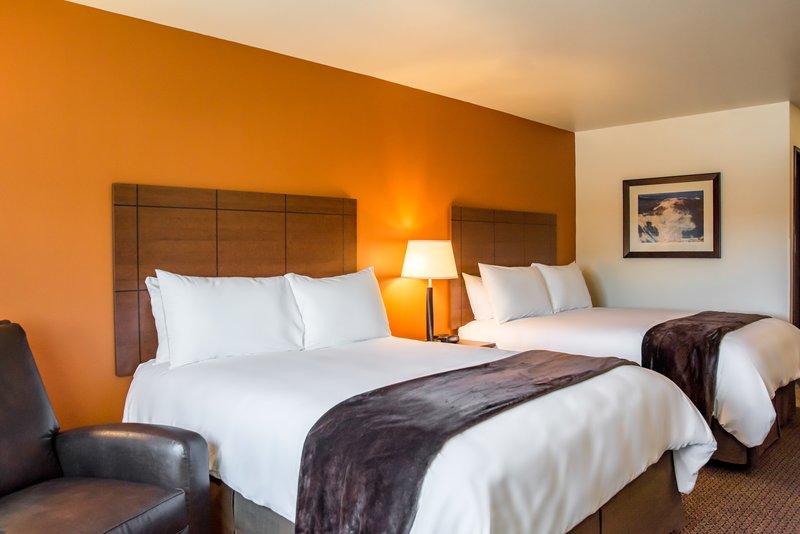 2 Queen Beds
