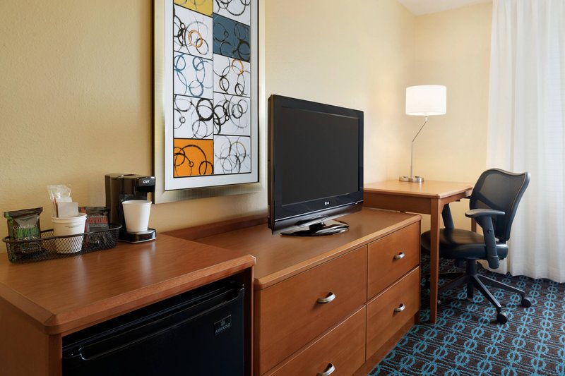 Queen Guest Room