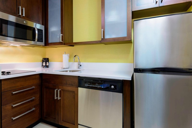 One-Bedroom Suite Kitchen