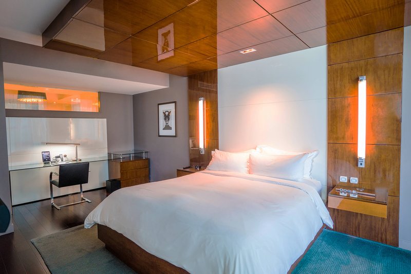 Matisse Junior Suite with City View - Bedroom