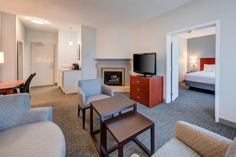 Executive Suite Living and Bed