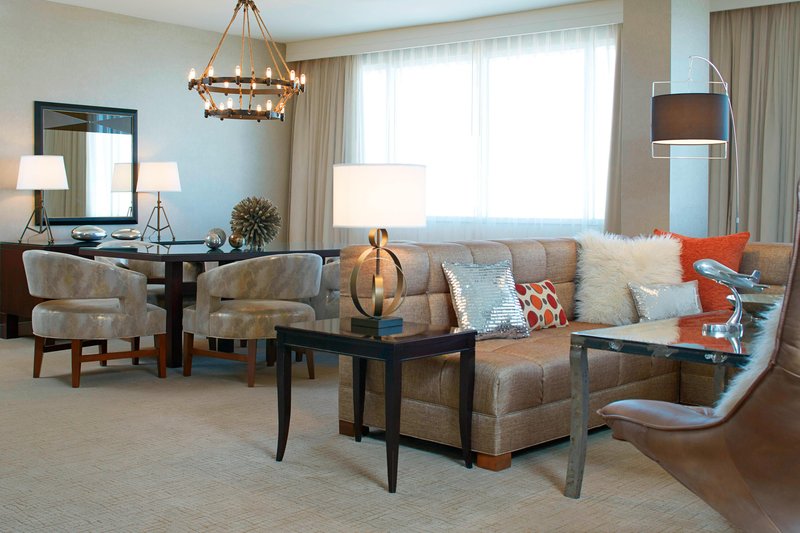 Presidential Suite - Living & Dining Area