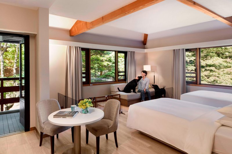 Twin/Twin Cottage Guest Room
