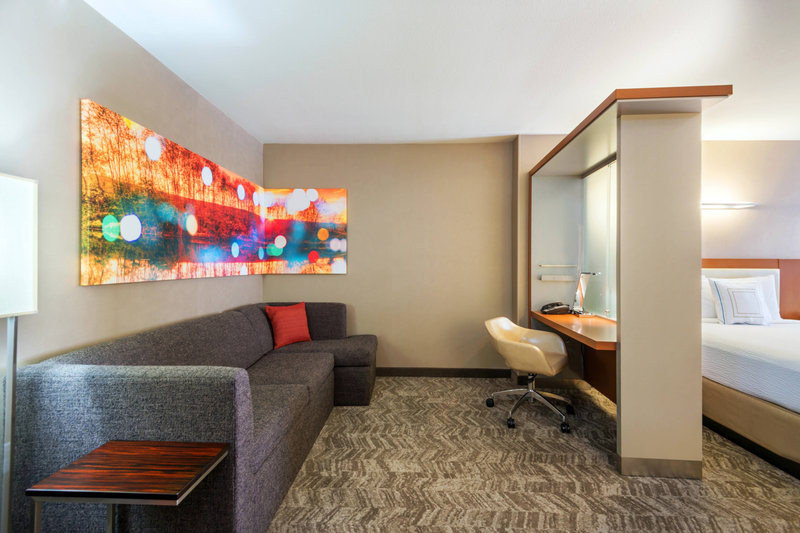 Queen/Queen Suite - Living Area