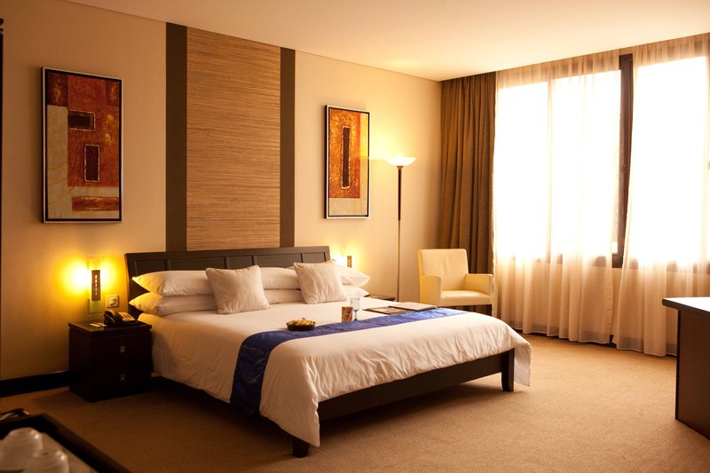 Guest room