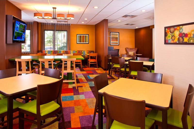 Breakfast Seating Area