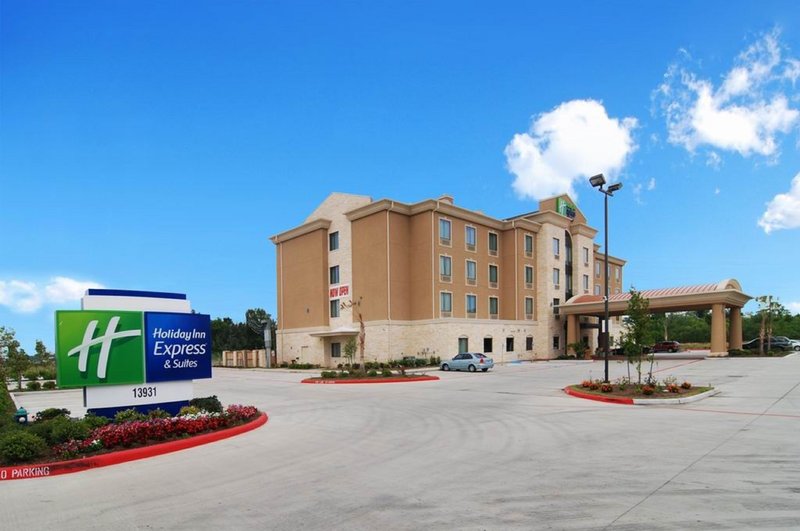 Welcome to your South Houston Pearland hotel!