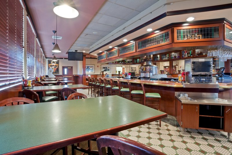 Enjoy craft beers and American cuisine at Green Mill restaurant.