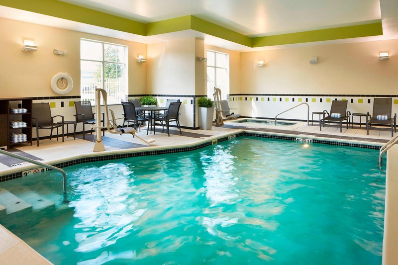 Pool & Spa
