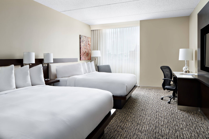 Queen/Queen Guest Room