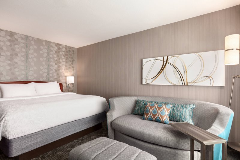 King Guestroom