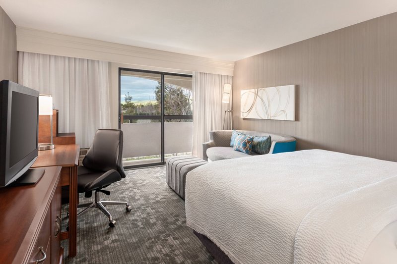 King Guestroom