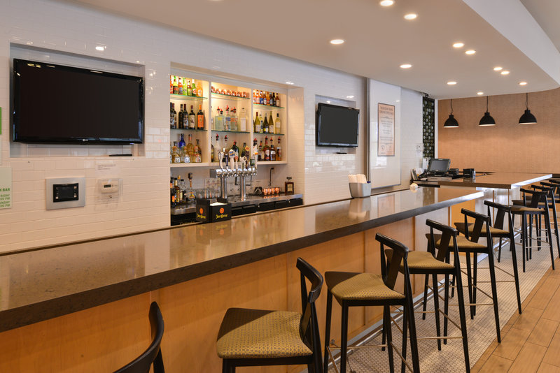 Bar and Lounge Holiday Inn Little Rock West Chenal Pkwy