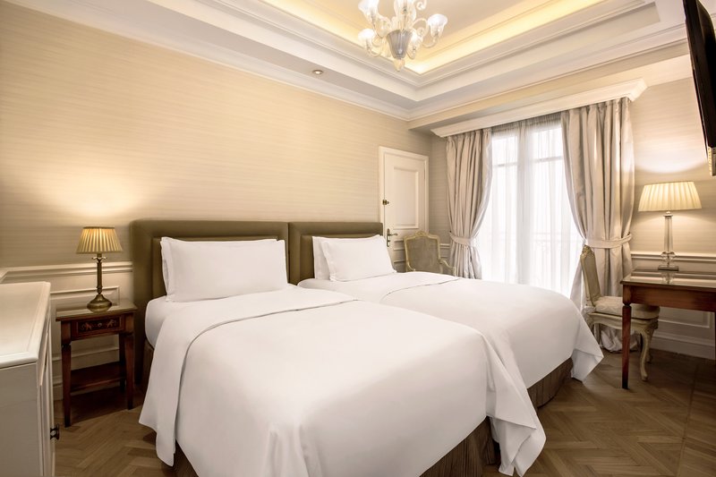 Twin/Twin Guest Room