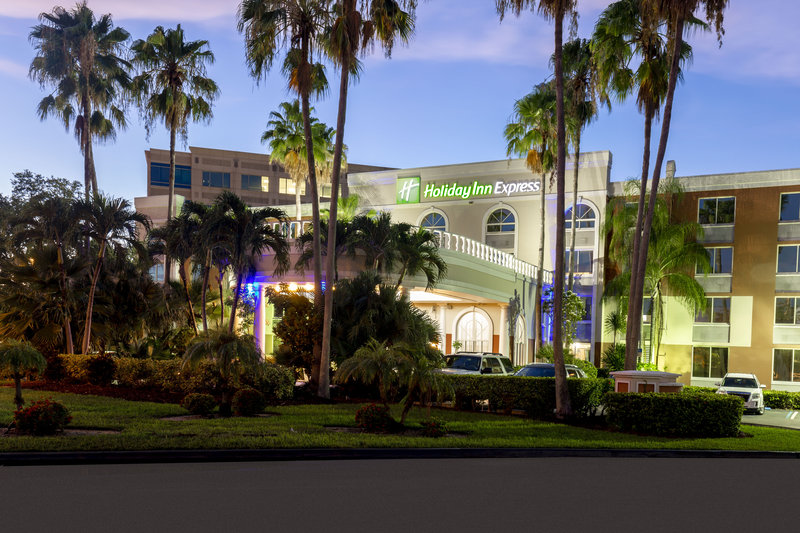 Near Dolphin Mall and Miami International Mall