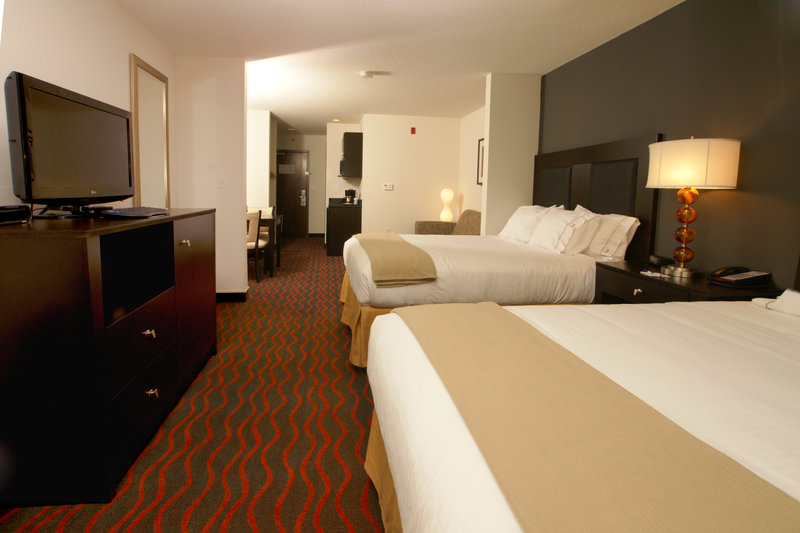 Pick from our multiple two queen suites w/ pull out sofa & movies