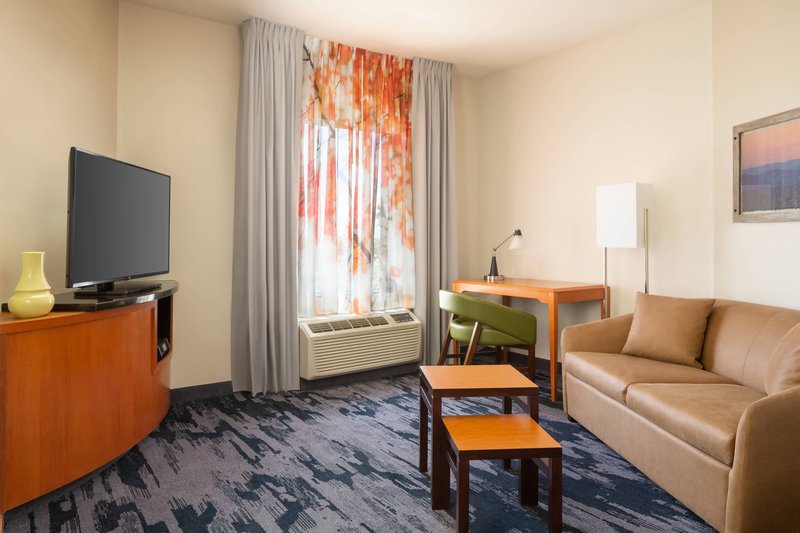 One-Bedroom King Suite