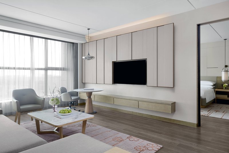 Executive Suite - Living Room