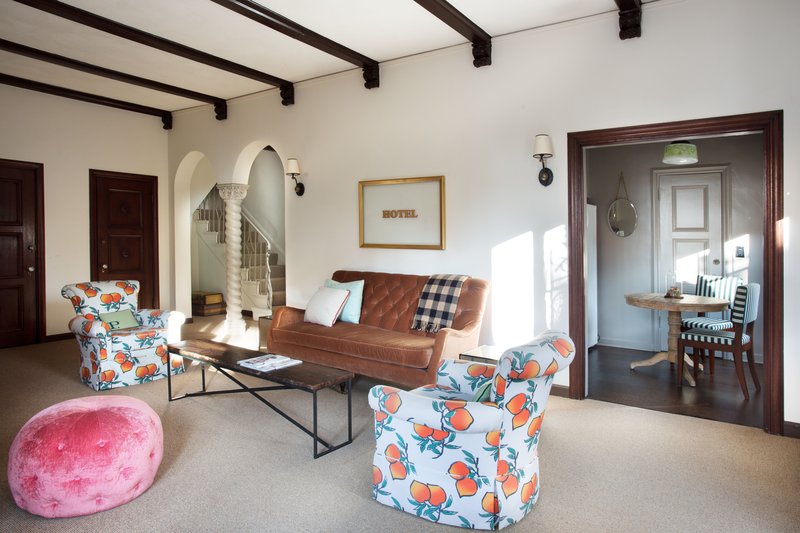 Pali Santa Monica Two Bedroom Residence Living Room