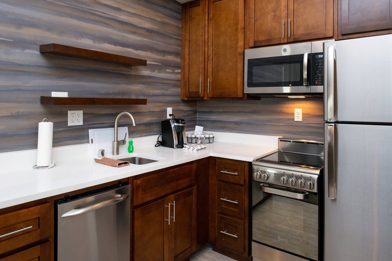 Studio Suite - Fully Equipped Kitchen