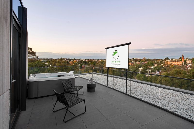 King Spa Guest Room - Balcony