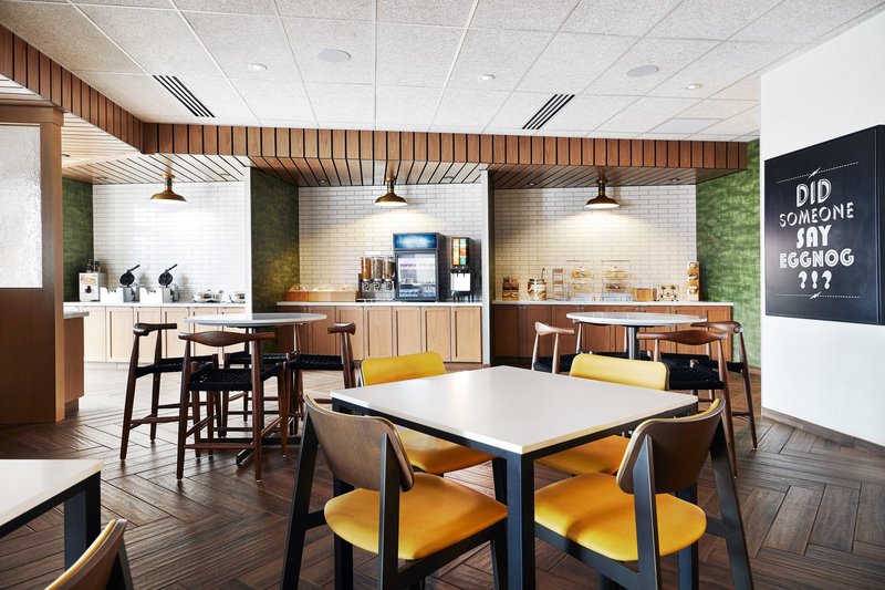 Breakfast Room
