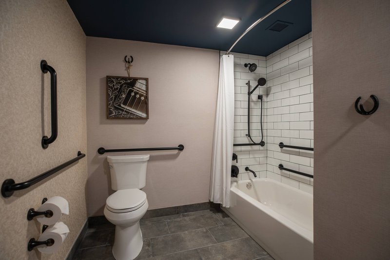 Accessible Bathroom - Tub