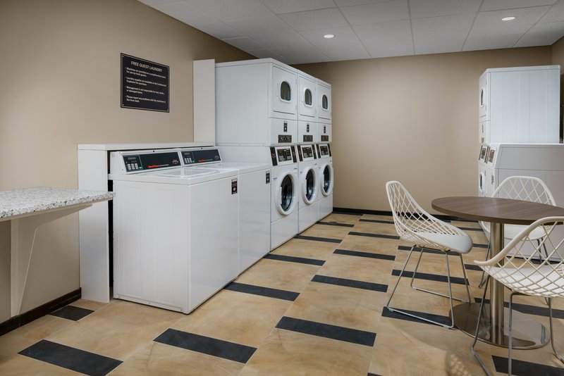 Free Laundry Candlewood Suites Orlando Lake Buena Vista