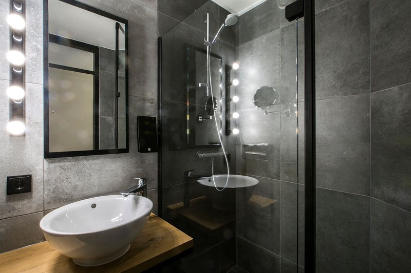 EHCITYHOTELGRONINGENCITYBADKAMER