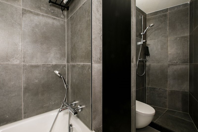 EHCITYHOTELGRONINGENEXECUTIVEBADKAMER