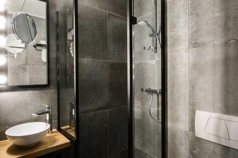 EHCITYHOTELGRONINGENSINGLEShower WEB