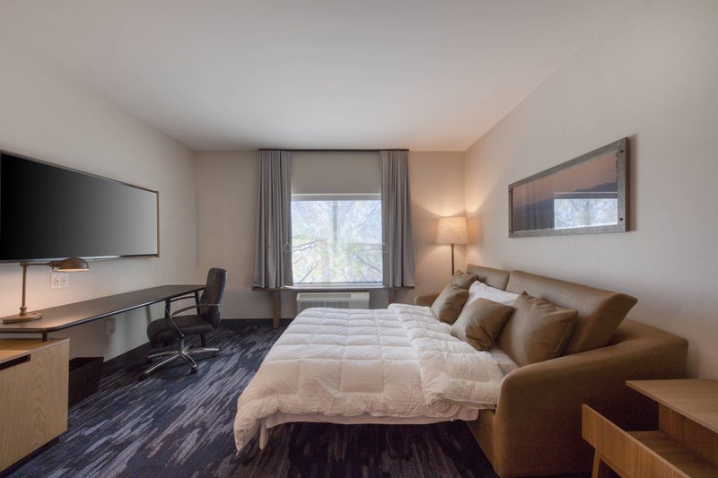 Guest Room - Sleeper Sofa