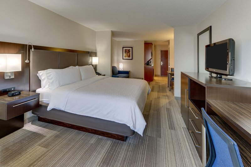 King Suite Guest Room