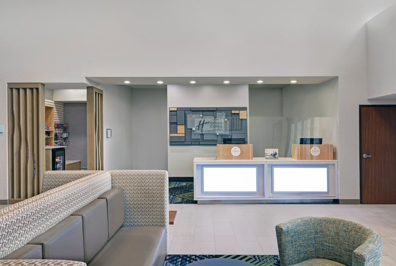 24 Hour Friendly Front Desk Staff