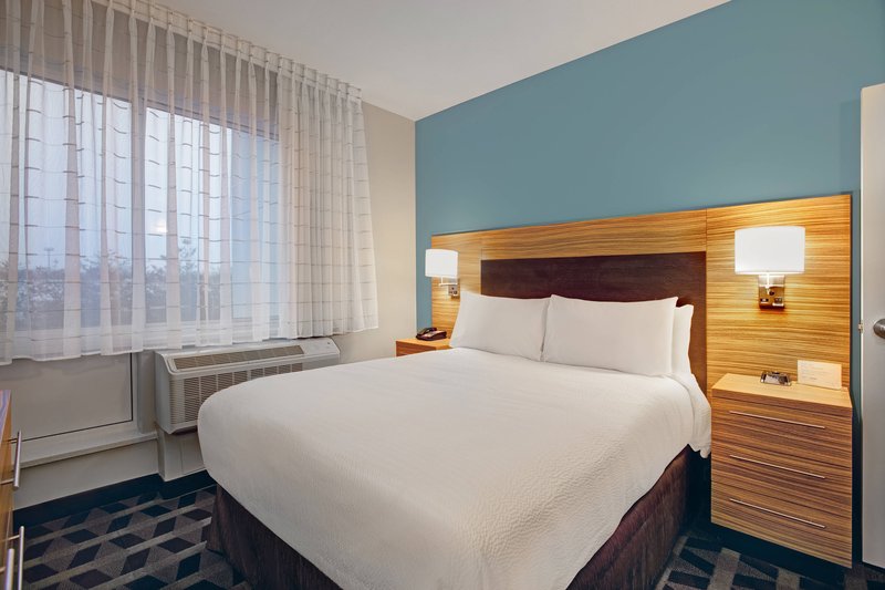 King Studio Suite - Sleeping Area