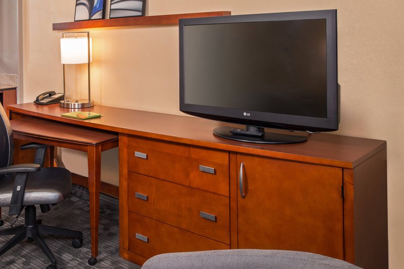 Guest Room- Work Space