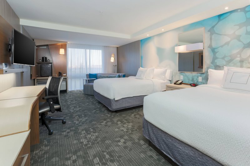 Executive Queen/Queen Guest Room