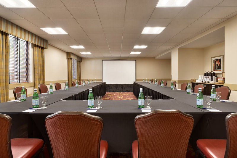 Magnolia meeting room