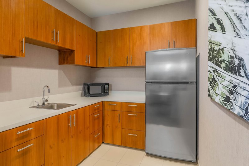 Bedroom Suite - Kitchen